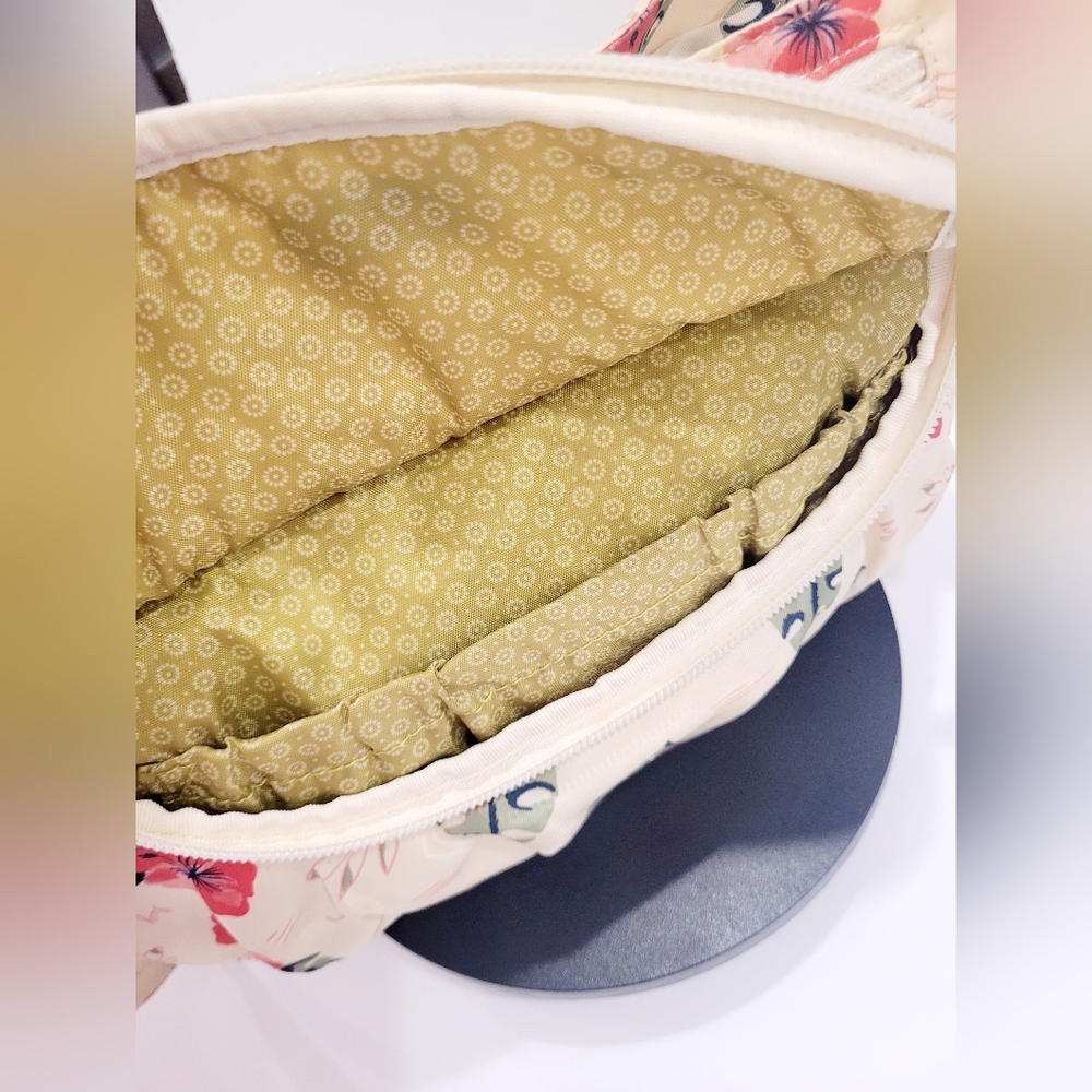Lug Mambo Cream and Red Floral Crossbody Bag - Picture 3 of 7